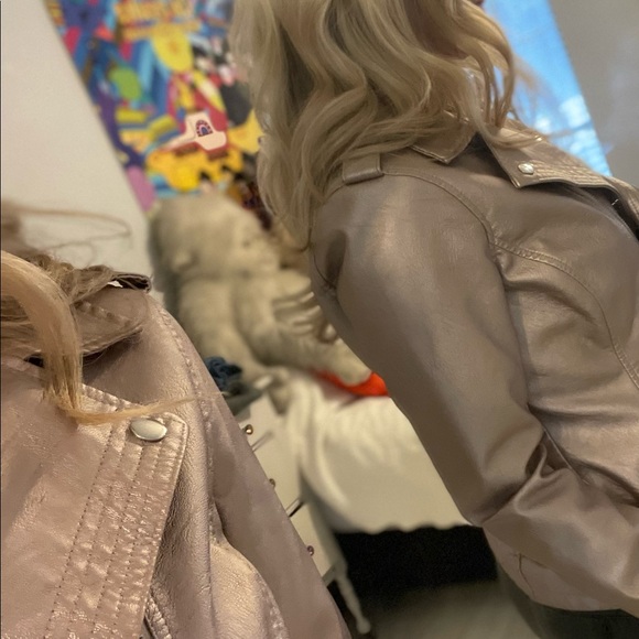 ❤️BARBIE LOOK Metallic Rose Gold Biker Jacket! - Picture 4 of 13